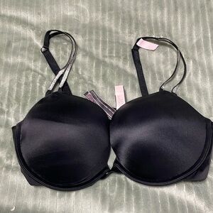 NWT Black Rhinestone Push-up 36D Victoria’s Secret